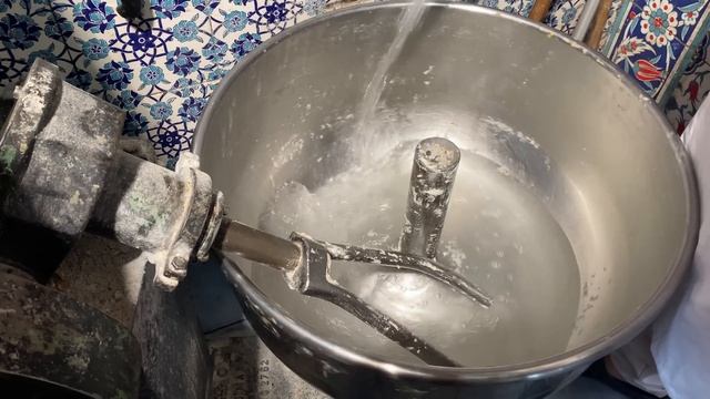 How to Make Doner Kebab - This Master Prepares Doner Kebab With Amazing Skills смотреть онлайн