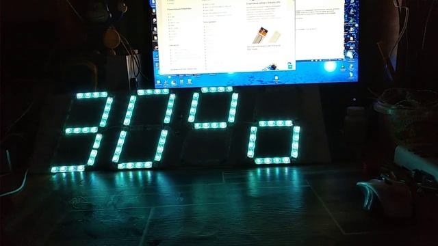 Часы на ленте WS2812 и Ардуино мини про. смотреть онлайн