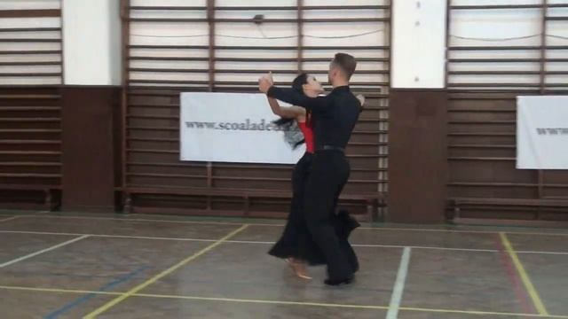 Running Cross Chasse from PP смотреть онлайн