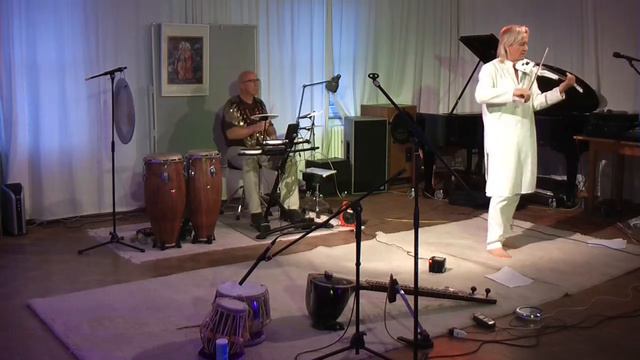 Sitar meets Electric Violin 13 Mai 2015 Moksha Liberation смотреть онлайн