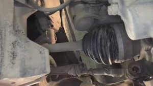 Диагностика стука в передней подвеске Мицубиси Аутлендер.