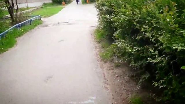 Прогулка по посёлку. Покупка погружного насоса, лейки и семян!.Наш посёлок городского типа! смотреть онлайн