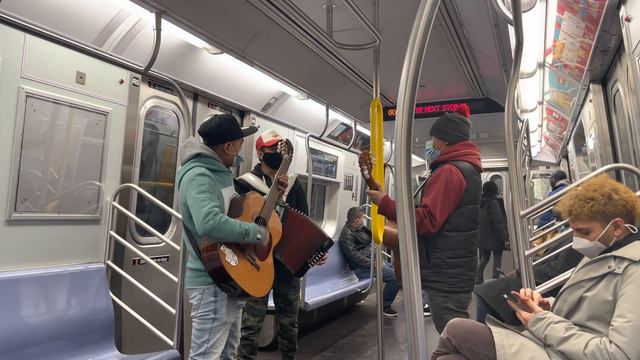 Нью Йорк. Музыка в метро. Музика в метро. New York. Music in subway. смотреть онлайн