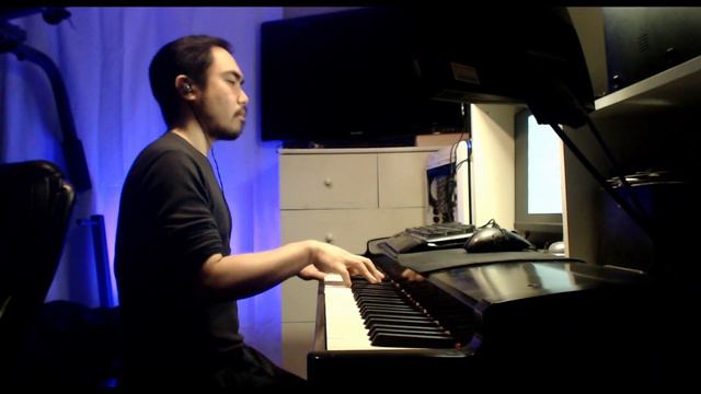 The Shadow Of Your Smile - Piano смотреть онлайн