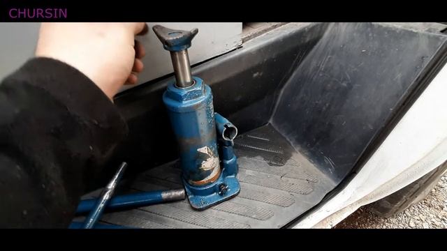 Мерседес спринтер Mercedes Sprinter W903 OM611 Оживление штатного домкрата.