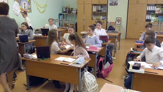 Нетесина Наталия Владимировна - Урок Русского языка "Три склонения имен существительных" смотреть онлайн