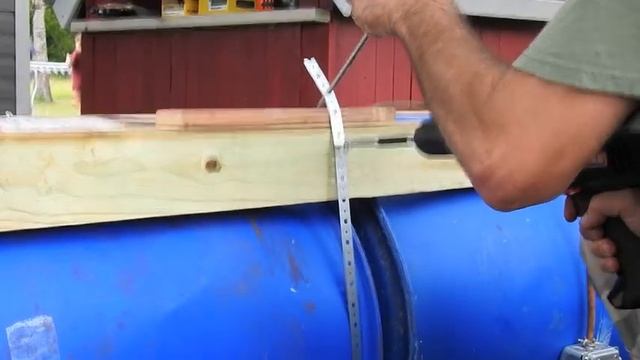 My $200 Homemade Pontoon Boat (55 Gallon Drums) смотреть онлайн