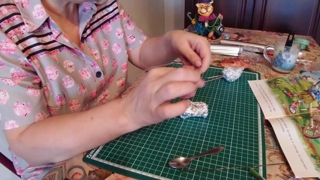 Ватная игрушка Зайка дачник. Мастер класс. Часть 1. Каркас. смотреть онлайн
