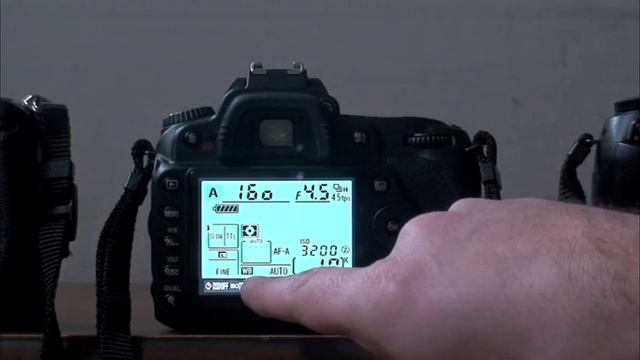 Nikon D700 vs. D300 vs. D90 Review (Part 1) смотреть онлайн