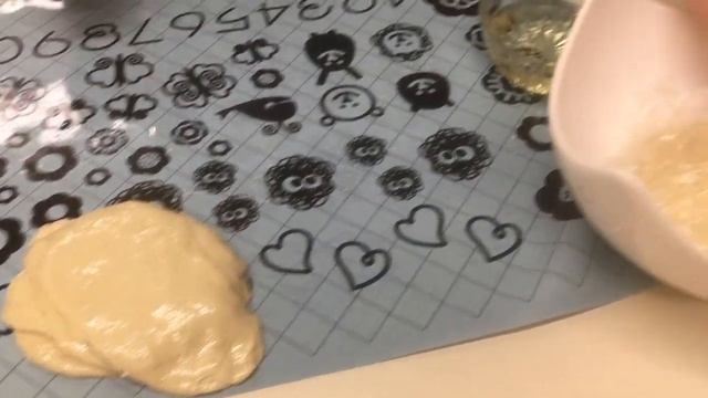 Placinte Traditionale Moldovenesti Cu Brinza Praj Si Verdeata