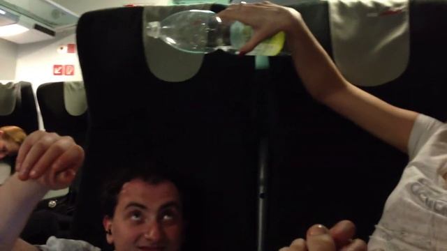 Танцы поезд Вена-Будапешт смотреть онлайн