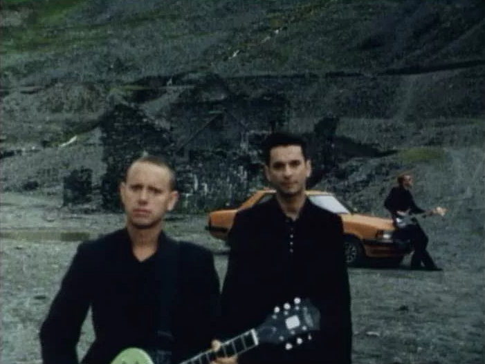 Depeche Mode - Useless. смотреть онлайн