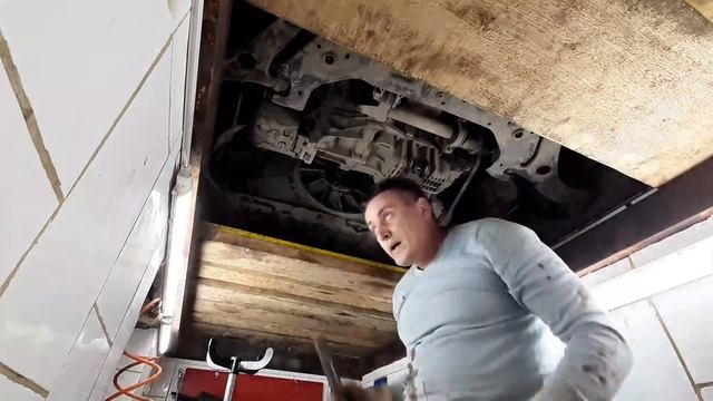 Форд фокус 3 пробег 270 000 км. Меняю масло. смотреть онлайн