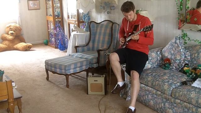 Gibson Historic SG with Fender Champion 600 смотреть онлайн