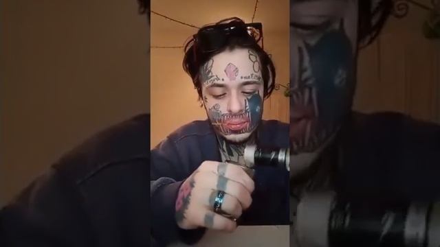 Максим о том как работал на авто мойке, и о своем поступке,о котором он жалеет до сих пор смотреть онлайн