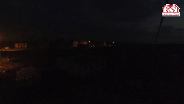 КАК ПОСТРОИТЬ дом за 4 минуты. Строительство капитального дома, timelapse смотреть онлайн