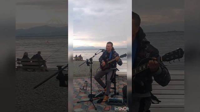 "Синева" на гитаре. В Петропавловске-Камчатском на пл. Ленина смотреть онлайн