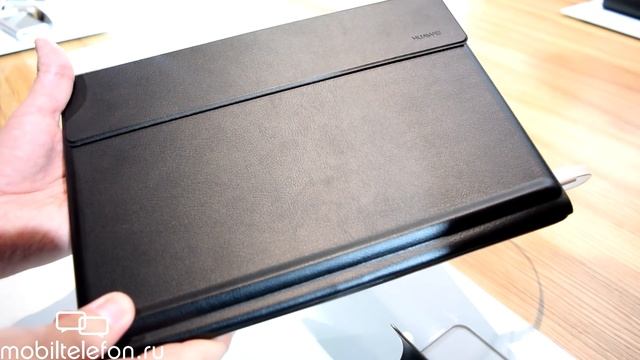 Huawei MateBook с клавиатурой, стилусом MatePen и MateDock: быстрый обзор (preview) смотреть онлайн