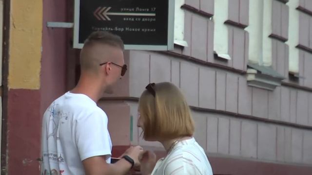 Отлизал киски | сделал куни |познакомился |накрасила губы |поцеловала|флирт, очень смешно, весело смотреть онлайн