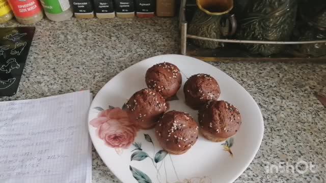 Шоколадно-творожные кексики, вкусняшка для худеющих и не только, авторский рецепт с подсчётом КБЖУ. смотреть онлайн