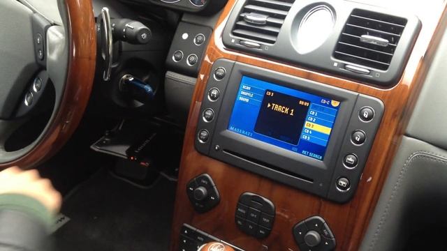 Maserati Quattroporte and Loudlink CD Changer Emulator Adapter, SSD Mp3 player with AUX-in смотреть онлайн