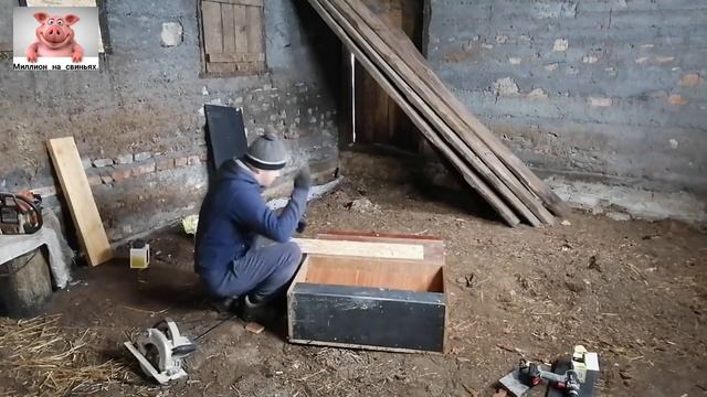 Бункерная кормушка своими руками.Контрольное взвешивание дюрков. смотреть онлайн