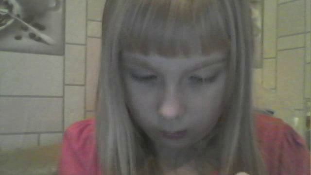 как сделать дырки в ушах в кукле смотреть онлайн