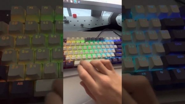 Red square keyrox tkl (форм-фактор skeleton) свитчи-g3ms Sapphire.