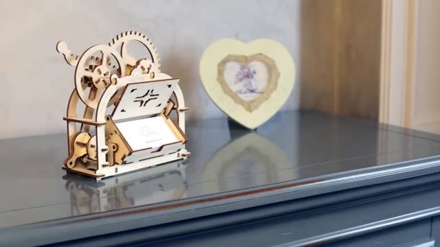 Механический конструктор Ugears - Шкатулка