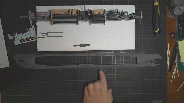 Revell Submarine Type XXI With Interior 1/144 Scale Build Part 5