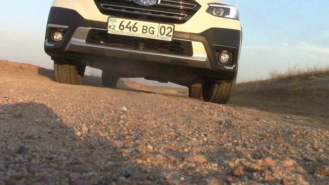 Subaru Outback 6, Forester 5. Внедорожный тест-драйв на полигоне Астана Моторс. смотреть онлайн