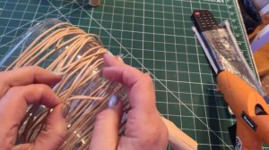 Никогда не выкидывала пластиковые пятилитровые бутылки. Покажу, какую красоту делаю из этого добра