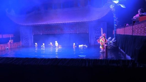 ТЕАТР КУКОЛ НА ВОДЕ В ХАНОЕ (Thang Long Water Puppet. Hanoi, Viet Nam)