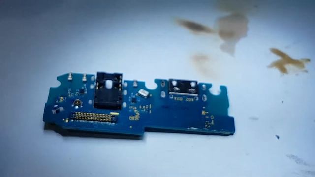 Samsung A02 Не заряжается температурит)) так сказать смотреть онлайн