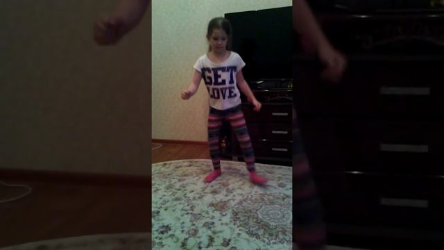 Танцуем веселимся смотреть онлайн