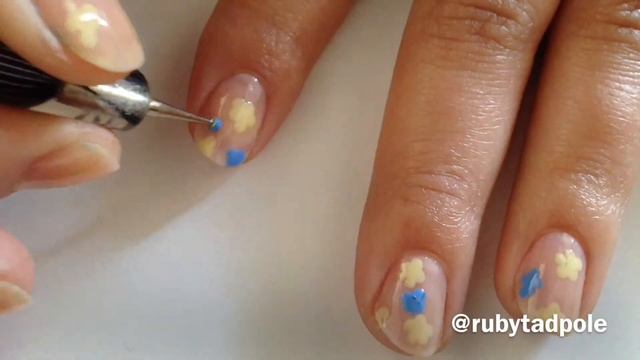 Spring Negative Space Flower Nail Art Tutorial смотреть онлайн