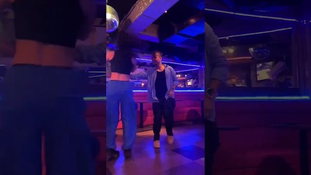 Bibs & Yuna Fusion Bachata Demo Tokyo смотреть онлайн