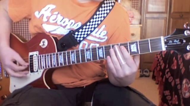 Playing on my Epiphone Les Paul Traditional Pro смотреть онлайн