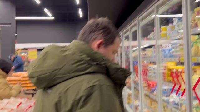 Цены в Астане, супермаркет Small. Вкусная пицца от жены) #жизньвказахстане #астана смотреть онлайн