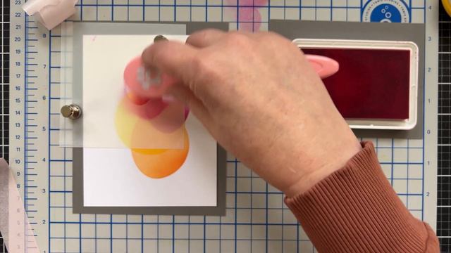 Simple stenciling and stamping for an easy and quick card! смотреть онлайн