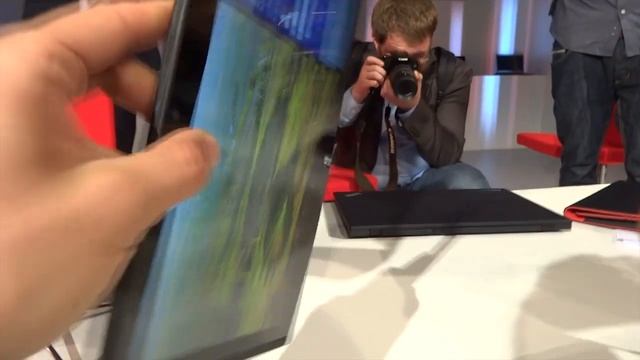 Lenovo IdeaTab S2110 and Lenovo Windows 8 and Lenovo ThinkPad X1 Carbon смотреть онлайн