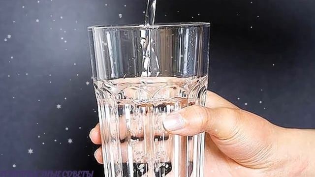 Как похудеть быстро без диет выпивая стакан святой воды на закате.Как стать стройной после праздник смотреть онлайн