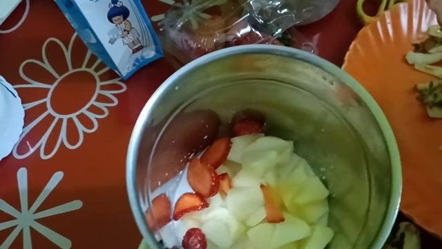 Five Star Smoothy Drink Prepared by Strawberry, Apple, Banana, Milk, Huney ফাইভ ষ্টার হোটেল বাড়িতেই смотреть онлайн