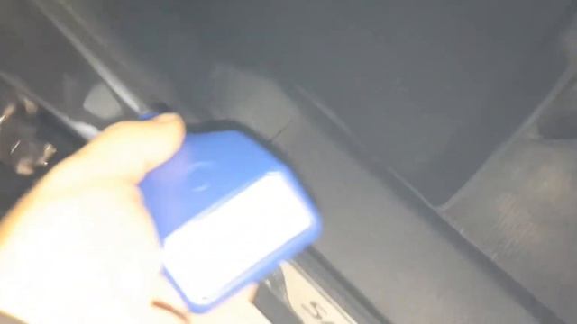 ?Смотрим задиры,эндоскопом в автосалоне!!!Хундай Санта-Фе!!! смотреть онлайн