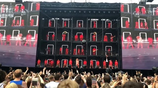 BEYONCÉ & JAY-Z | Diva / Clique [Live at Glasgow OTR II World Tour 2018] смотреть онлайн