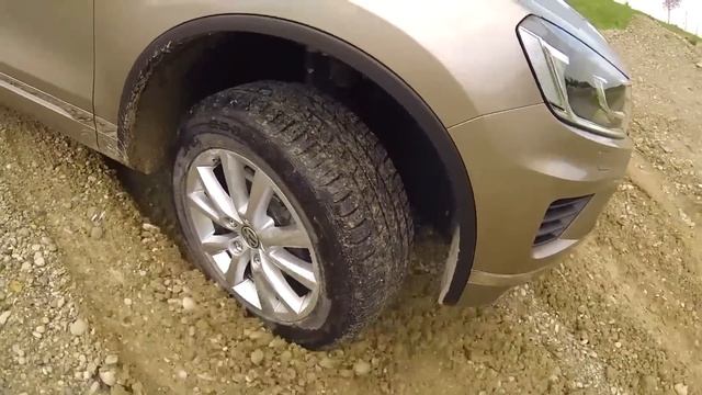 2016/2015 Volkswagen Touareg review + OFFROAD test ride VW Touareg Facelift - Autogefühl смотреть онлайн