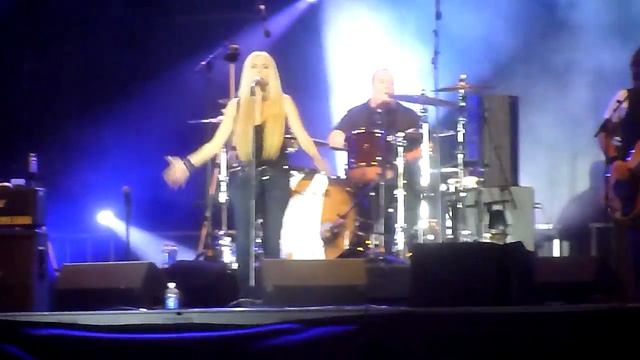 Sass Jordan - High Road Easy (Live In Laval) смотреть онлайн