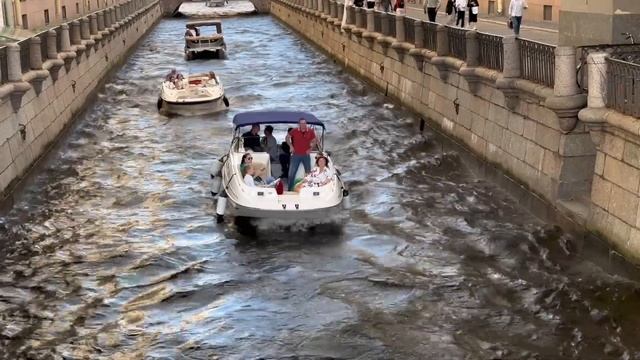 Петроградский и Адмиралтейский районы Санкт-Петербурга смотреть онлайн