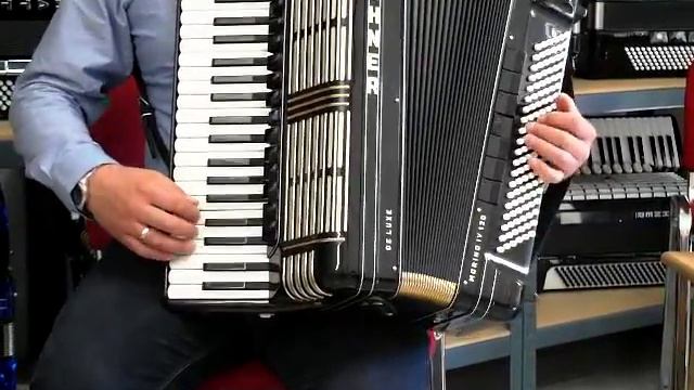 Klangprobe Akkordeon Hohner Morino IV 120 De Luxe A Mano смотреть онлайн