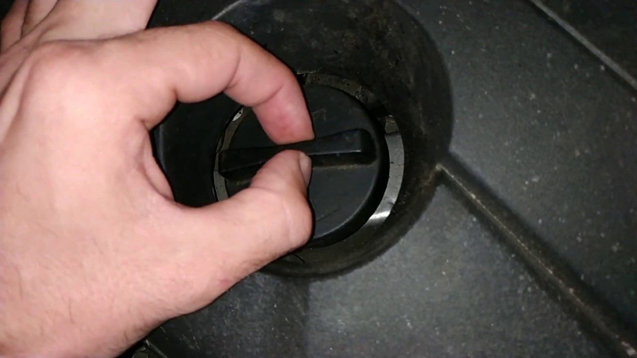 Проверка картерных газов Hyundai Avante MD с мотором 1.6 GDI смотреть онлайн